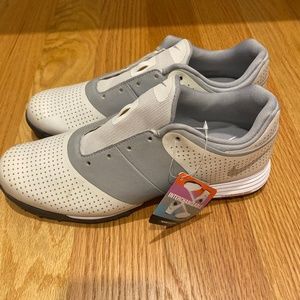 Nike women’s interchangeable grey and white golf shoes size 8